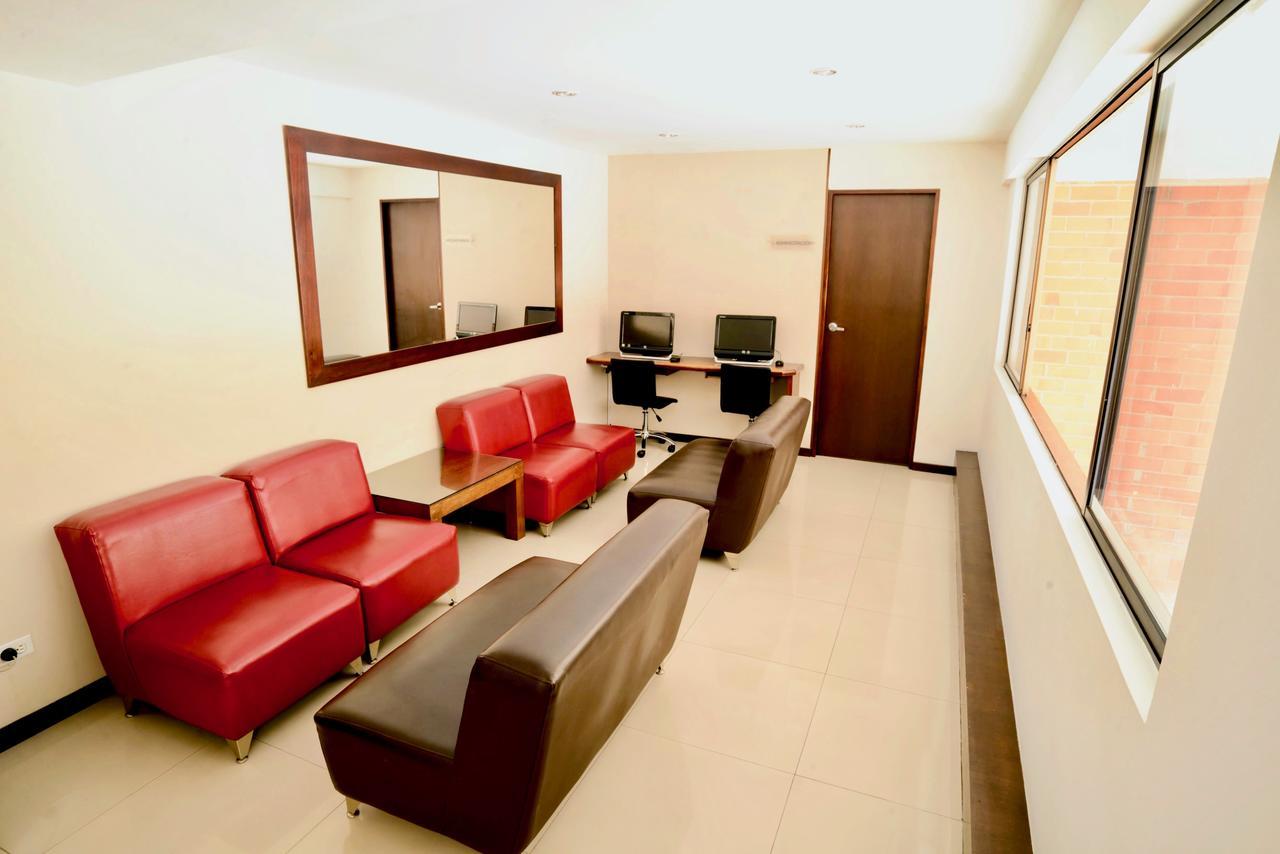 Portal Del Rodeo Apartahotel Medellín Kültér fotó